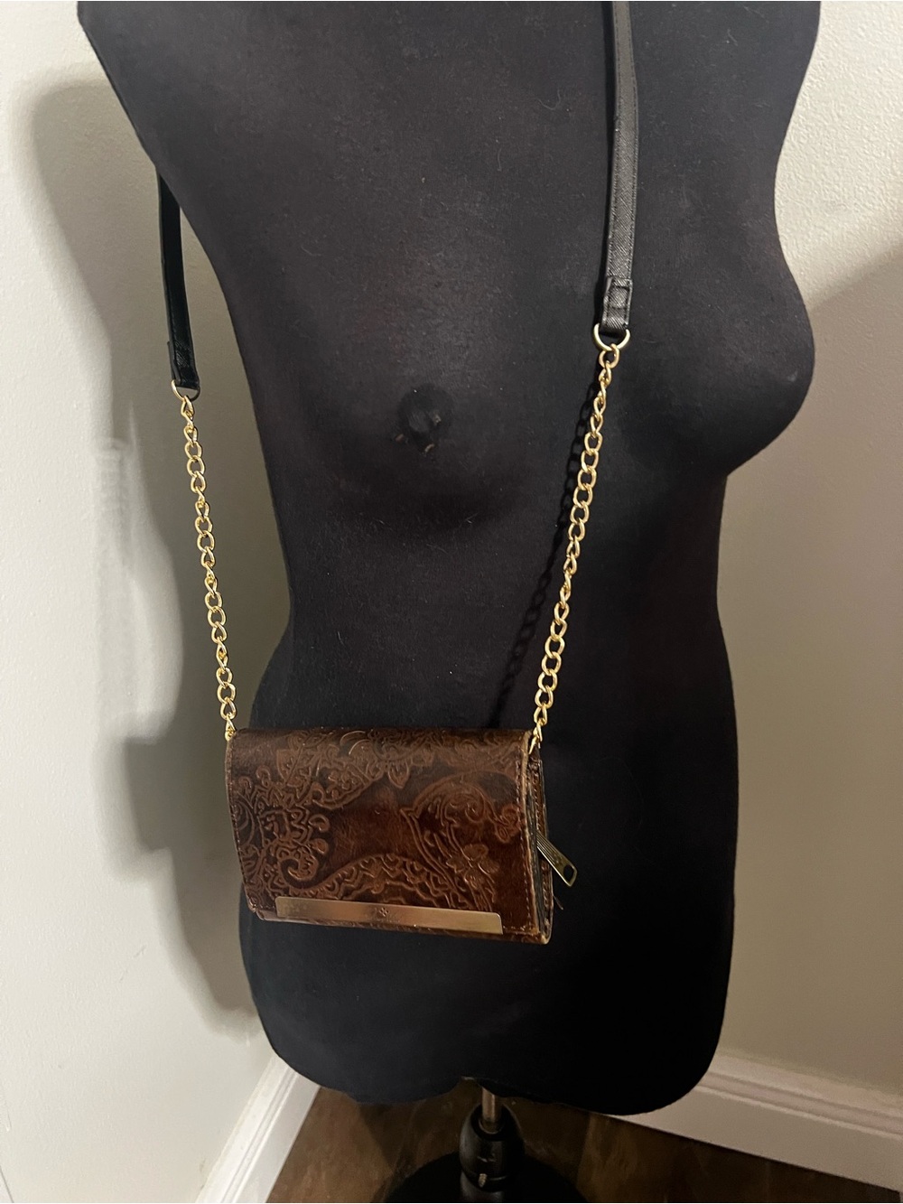 Patricia Nash Vintage Tooled Leather Trifold Wallet Organizer